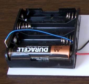 1.5 Volts jumper wire connection